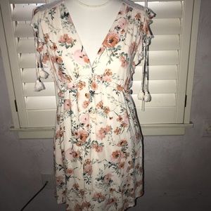 XXL flirty, feminine, floral dress. Target 🌸🌸🌸